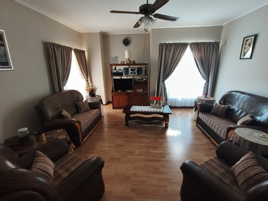 3 Bedroom Property for Sale in Mooinooi North West